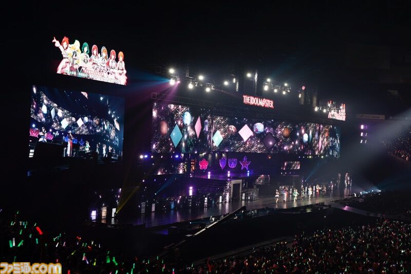 『アイマス』“MOIW2025”1日目リポート。女性陣による『宵闇のイリュージョン』や、『SideM』のアイドルによる『Orange Sapphire』など、20周年のお祭りにふさわしい大盛り上がり