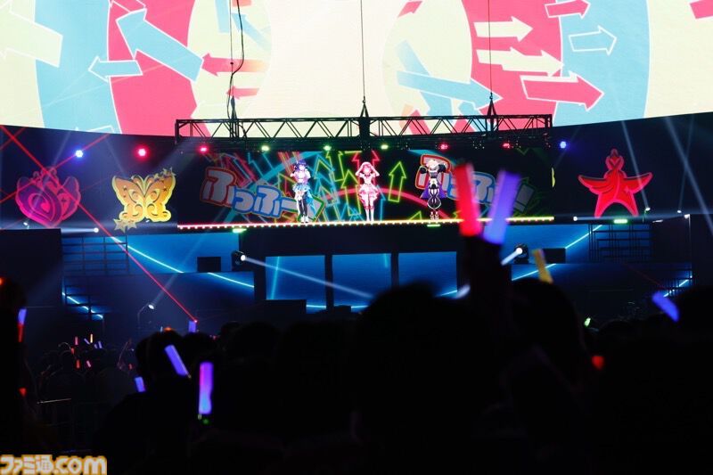 『アイマス』“MOIW2025”1日目リポート。女性陣による『宵闇のイリュージョン』や、『SideM』のアイドルによる『Orange Sapphire』など、20周年のお祭りにふさわしい大盛り上がり