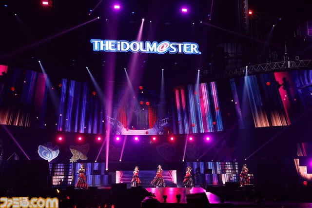 『アイマス』“MOIW2025”1日目リポート。女性陣による『宵闇のイリュージョン』や、『SideM』のアイドルによる『Orange Sapphire』など、20周年のお祭りにふさわしい大盛り上がり