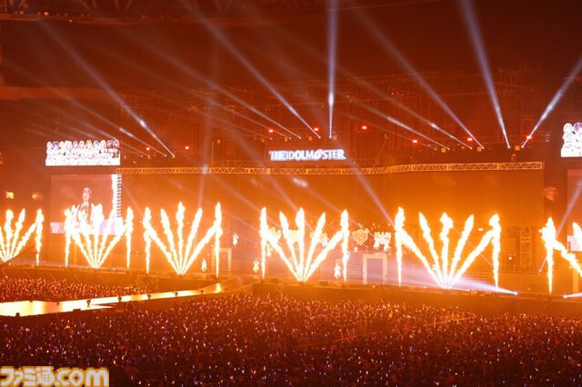 『アイマス』“MOIW2025”1日目リポート。女性陣による『宵闇のイリュージョン』や、『SideM』のアイドルによる『Orange Sapphire』など、20周年のお祭りにふさわしい大盛り上がり