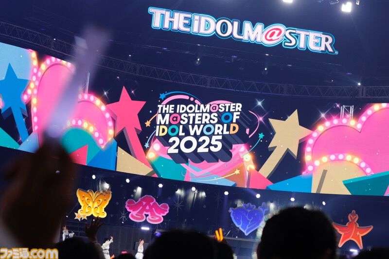 『アイマス』“MOIW2025”1日目リポート。女性陣による『宵闇のイリュージョン』や、『SideM』のアイドルによる『Orange Sapphire』など、20周年のお祭りにふさわしい大盛り上がり