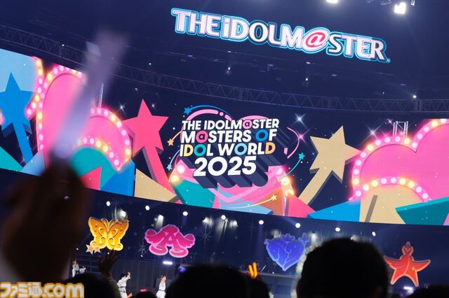 『アイマス』“MOIW2025”1日目リポート。女性陣による『宵闇のイリュージョン』や、『SideM』のアイドルによる『Orange Sapphire』など、20周年のお祭りにふさわしい大盛り上がり