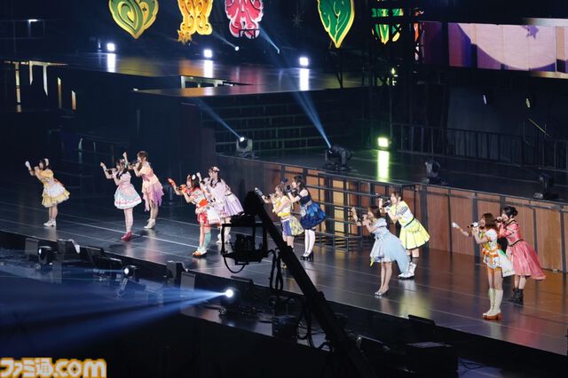 『アイマス』“MOIW2025”1日目リポート。女性陣による『宵闇のイリュージョン』や、『SideM』のアイドルによる『Orange Sapphire』など、20周年のお祭りにふさわしい大盛り上がり