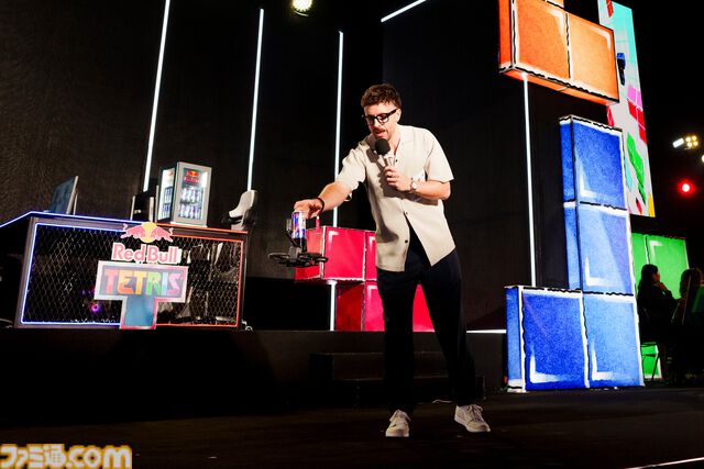 ドローンを使った世界初の空中『テトリス』が行われた“Red Bull Tetris World Final”が開催。巨大建造物ドバイフレームを活用した白熱の空中戦。日本代表AK氏はベスト16に