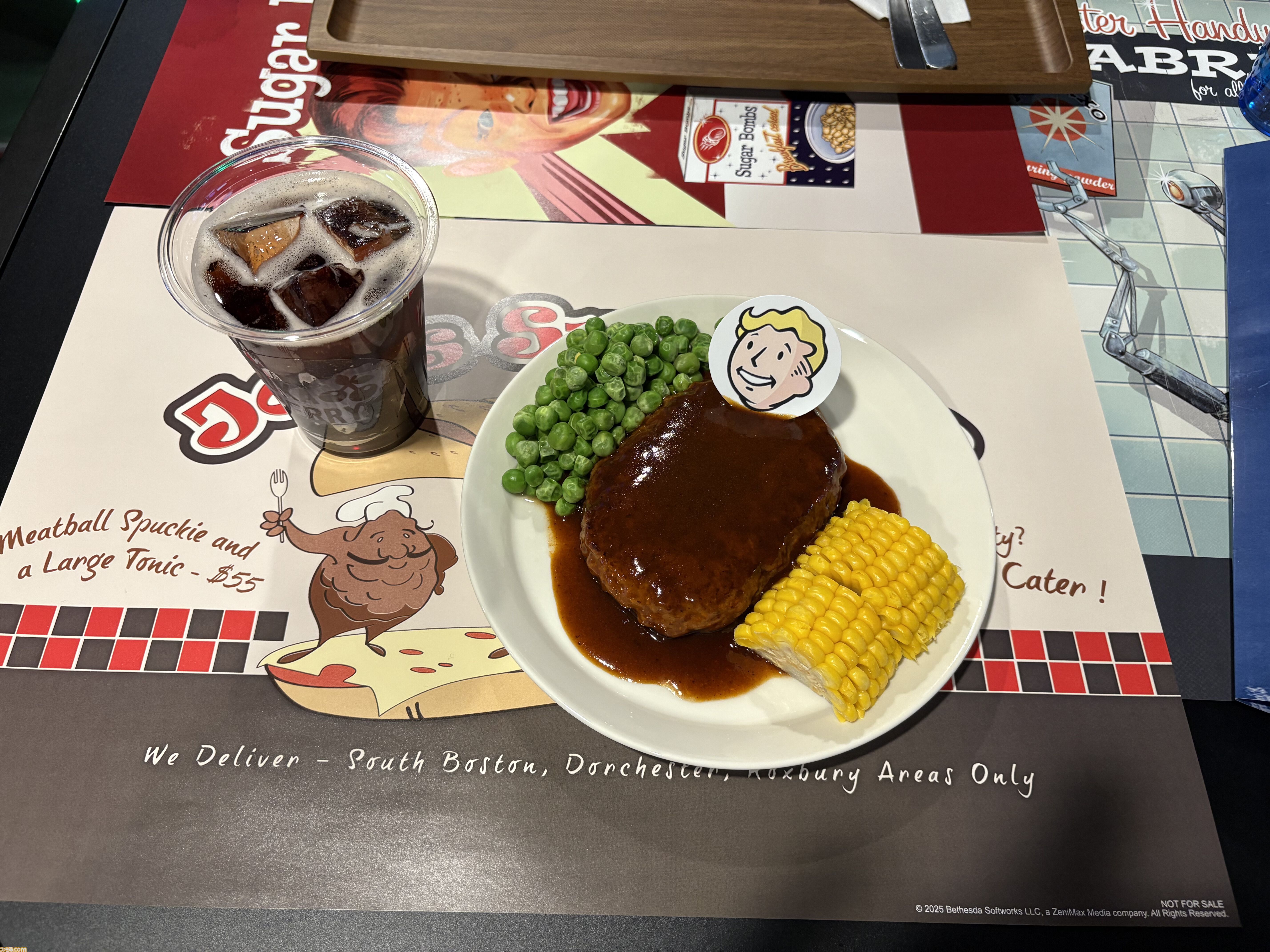 『フォールアウト』日本初のコラボカフェで飲もう、ヌカ・コーラ！ サバイバーにはたまらないフード＆グッズが山盛りのイベントをリポート【Fallout】