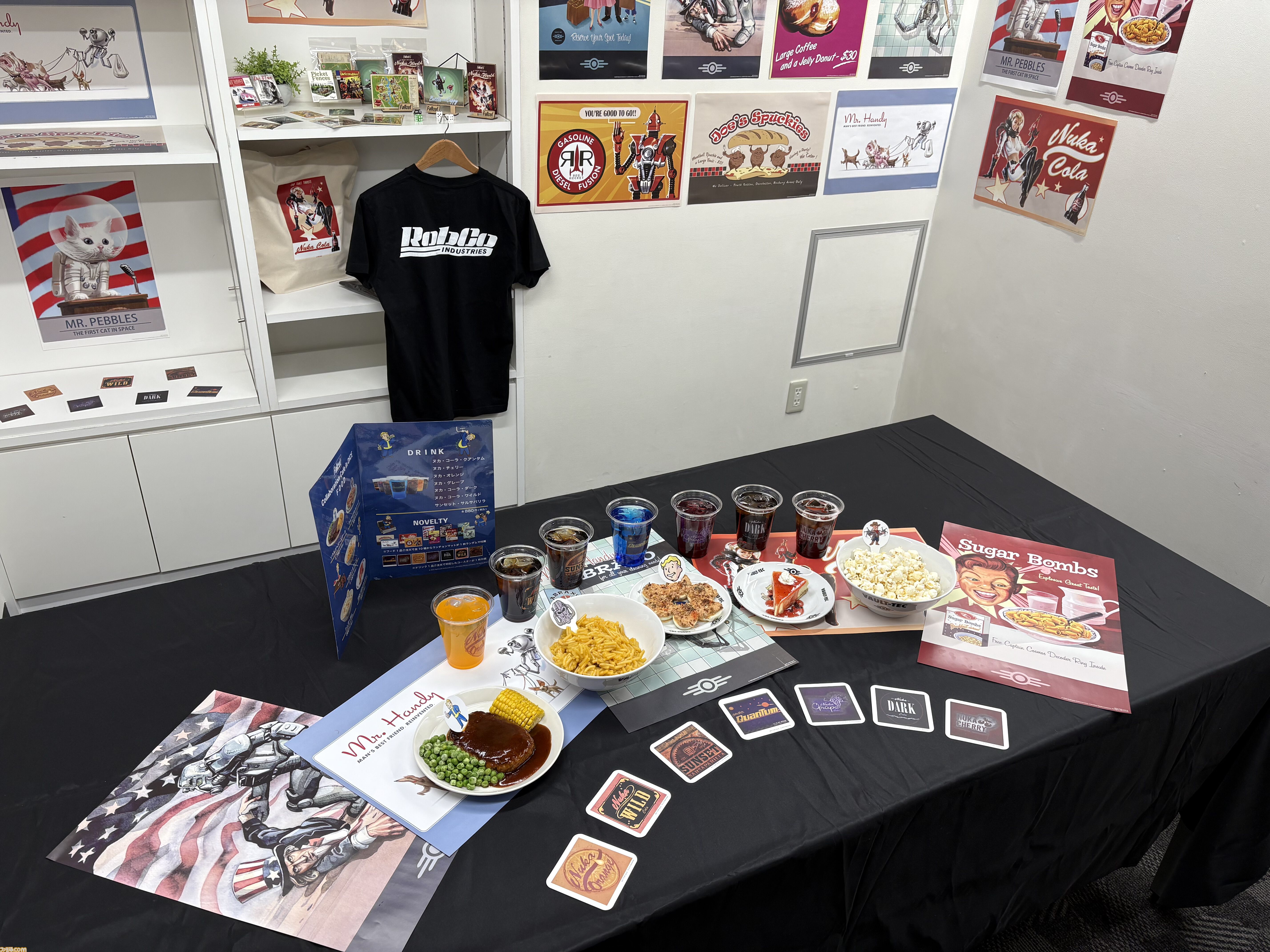 『フォールアウト』日本初のコラボカフェで飲もう、ヌカ・コーラ！ サバイバーにはたまらないフード＆グッズが山盛りのイベントをリポート【Fallout】