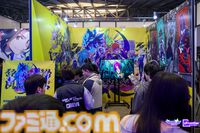 中国・上海ゲームイベント“WEPLAY”に日本の新作ゲームが集結。小高和剛氏の実写パネル が無数に並んだ、狂気（？）の撮影会も人気を博す！