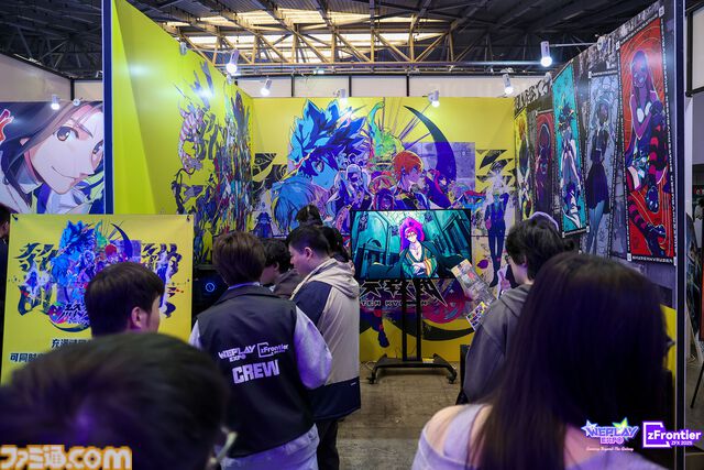 中国・上海ゲームイベント“WEPLAY”に日本の新作ゲームが集結。小高和剛氏の実写パネル が無数に並んだ、狂気（？）の撮影会も人気を博す！