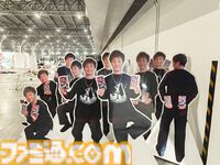 中国・上海ゲームイベント“WEPLAY”に日本の新作ゲームが集結。小高和剛氏の実写パネル が無数に並んだ、狂気（？）の撮影会も人気を博す！