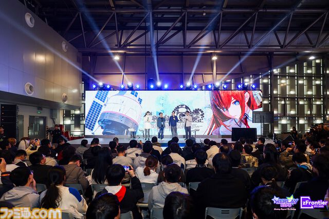 中国・上海ゲームイベント“WEPLAY”に日本の新作ゲームが集結。小高和剛氏の実写パネル が無数に並んだ、狂気（？）の撮影会も人気を博す！