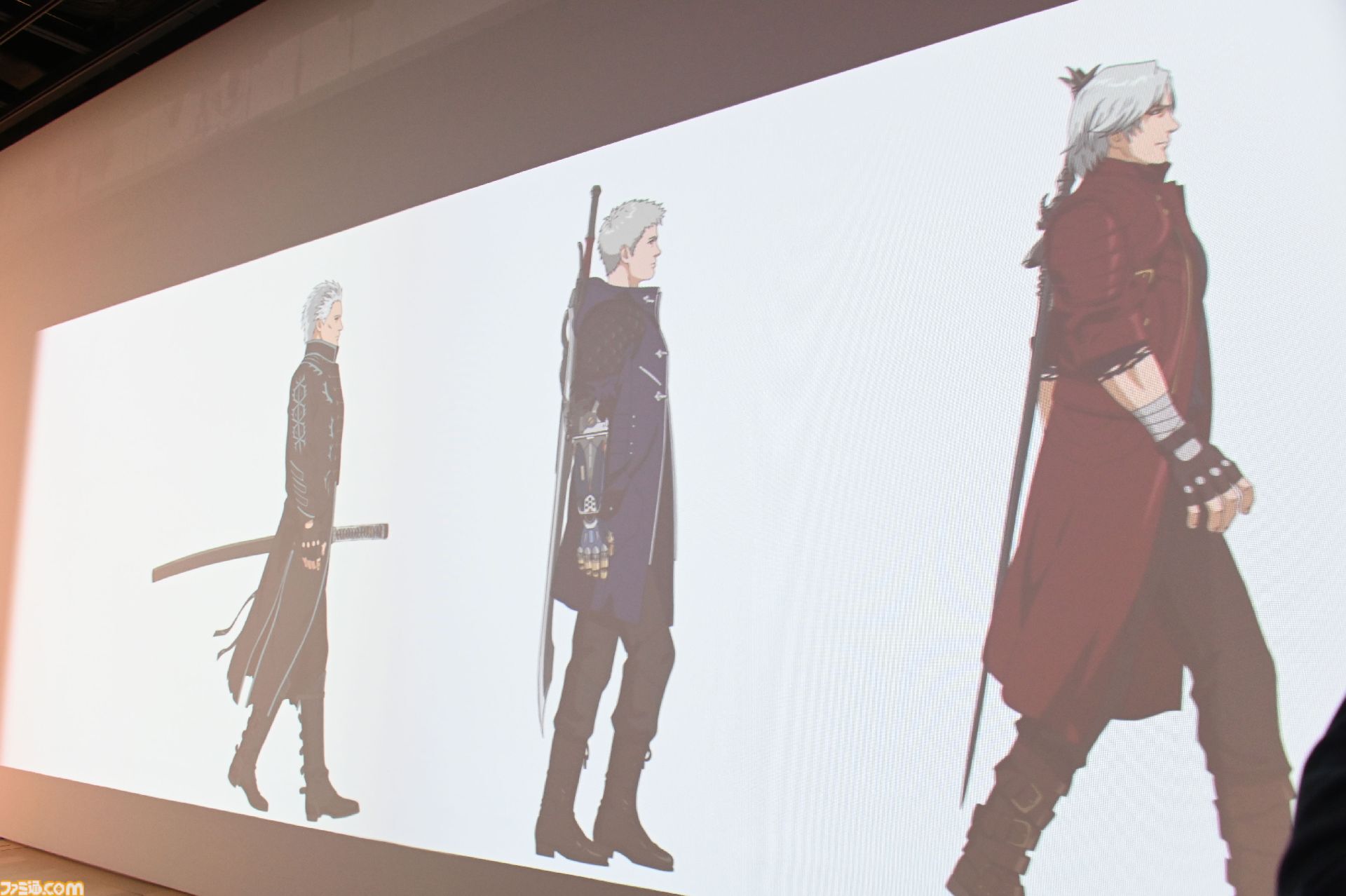 大カプコン展で『ストリートファイター』『ロックマンX』『ヴァンパイア』などの手描き資料を新展示。残されたメモ書きも味わい深い作品記録