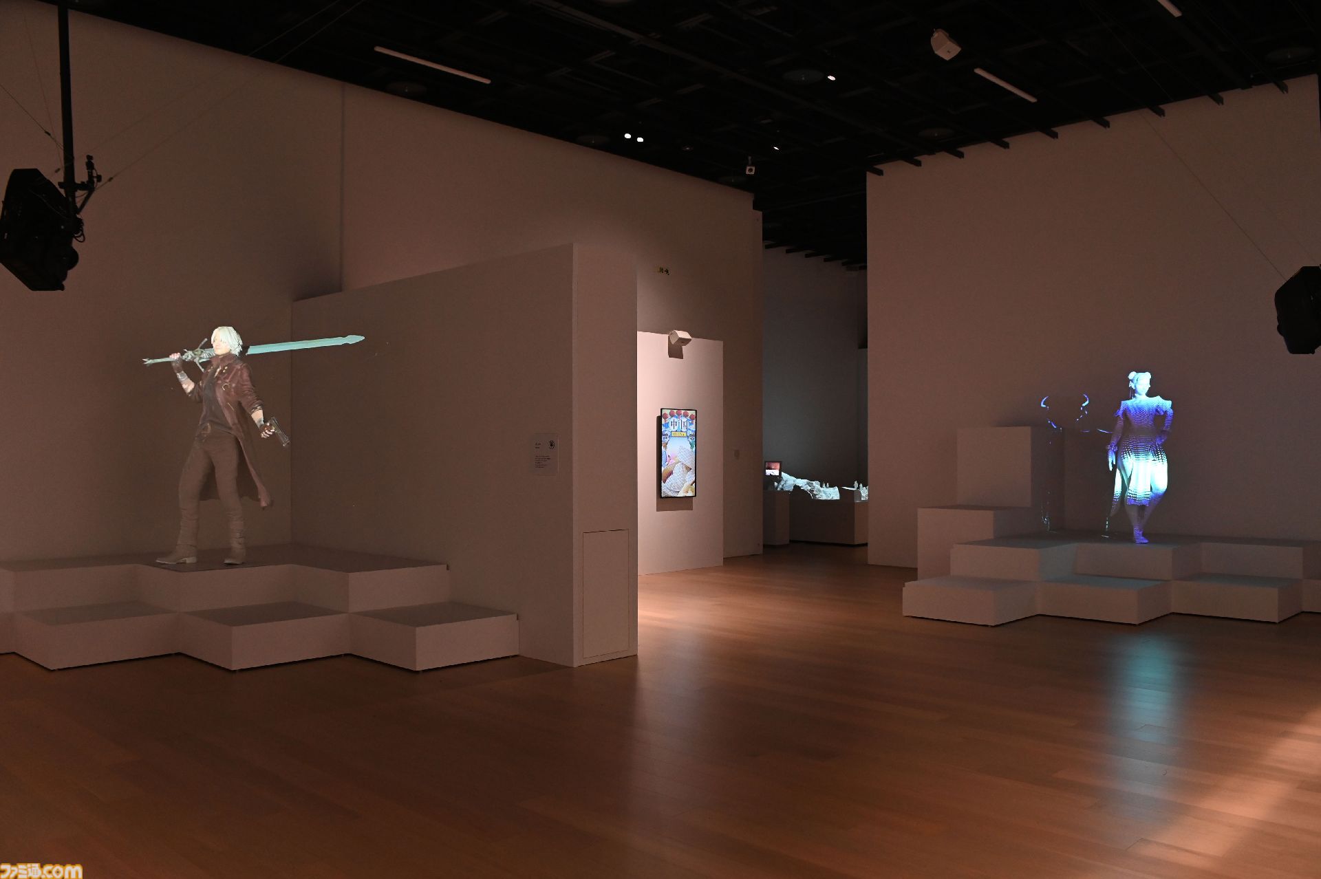 大カプコン展で『ストリートファイター』『ロックマンX』『ヴァンパイア』などの手描き資料を新展示。残されたメモ書きも味わい深い作品記録