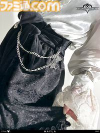 『キングダムハーツ』ソラ、リク、ロクサス、アクセルをモチーフとしたスカートの予約販売スタート。キーブレード型チャームは取り外してアクセにも