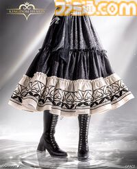 『キングダムハーツ』ソラ、リク、ロクサス、アクセルをモチーフとしたスカートの予約販売スタート。キーブレード型チャームは取り外してアクセにも