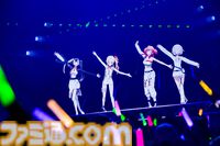 ReGLOSS、1stライブ“Flashpoint”オフィシャルレポートが公開。夢の現地ライブを歌とダンスで盛り上げ、デビュー曲『瞬間ハートビート』を有明アリーナに響かせた