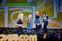 ReGLOSS、1stライブ“Flashpoint”オフィシャルレポートが公開。夢の現地ライブを歌とダンスで盛り上げ、デビュー曲『瞬間ハートビート』を有明アリーナに響かせた