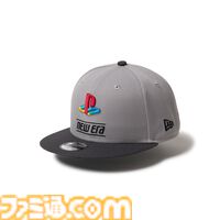 プレステ×ニューエラのコラボアイテムが2026年1月8日発売。象徴的なロゴをデザインしたキャップ、Tシャツ、トレーナーなどのアパレルが展開