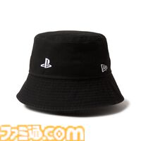 プレステ×ニューエラのコラボアイテムが2026年1月8日発売。象徴的なロゴをデザインしたキャップ、Tシャツ、トレーナーなどのアパレルが展開