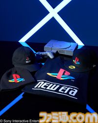 プレステ×ニューエラのコラボアイテムが2026年1月8日発売。象徴的なロゴをデザインしたキャップ、Tシャツ、トレーナーなどのアパレルが展開