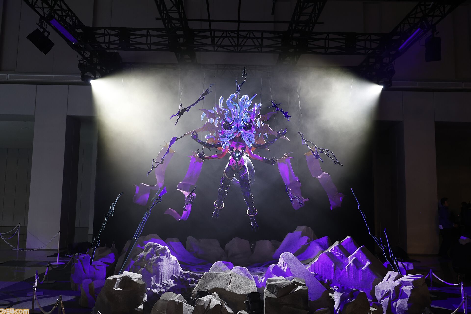 “グラブルフェス2025”フォトリポート。有明に顕現した破壊の化身ヴェルサシア。広くなったカフェ ミレニアなど注目のスポットが目白押し