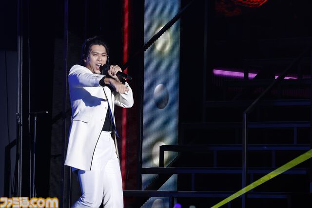 “グラブルフェス2025”ナイトパーティーリポート。声優陣と小林太郎さんが『グラブル』を代表する楽曲を熱唱。初となるメドレーを含めた全16曲をパフォーマンス