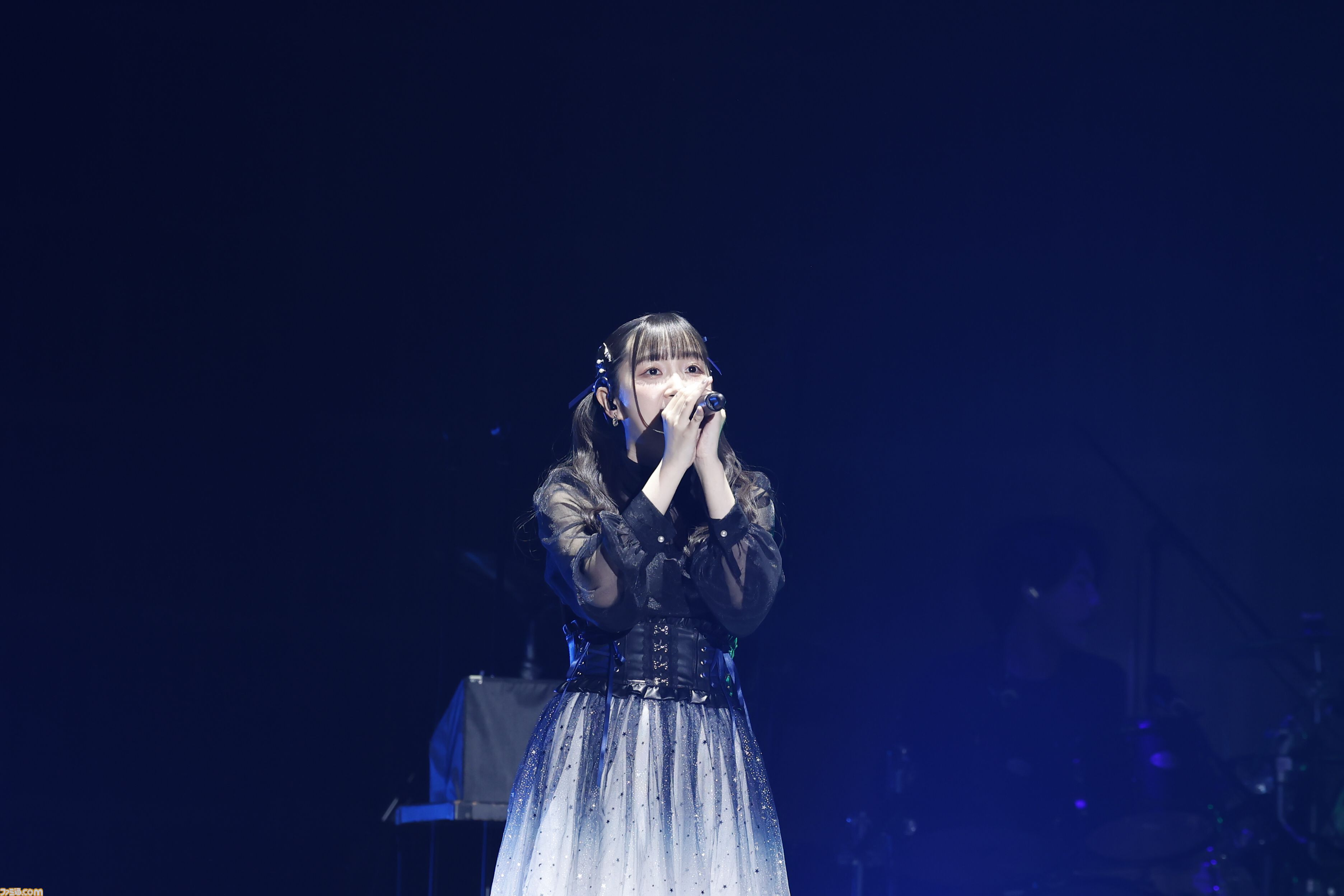 “グラブルフェス2025”ナイトパーティーリポート。声優陣と小林太郎さんが『グラブル』を代表する楽曲を熱唱。初となるメドレーを含めた全16曲をパフォーマンス
