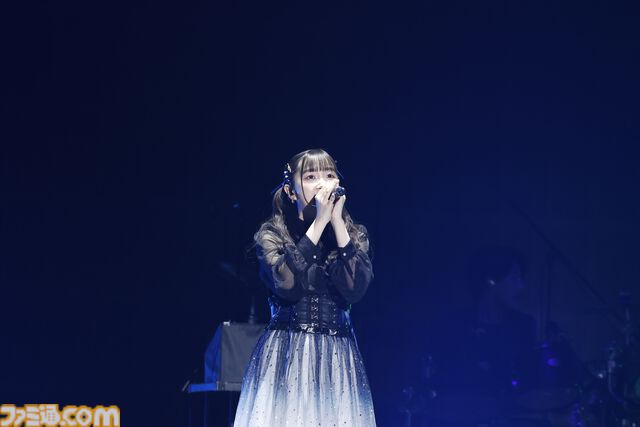 “グラブルフェス2025”ナイトパーティーリポート。声優陣と小林太郎さんが『グラブル』を代表する楽曲を熱唱。初となるメドレーを含めた全16曲をパフォーマンス