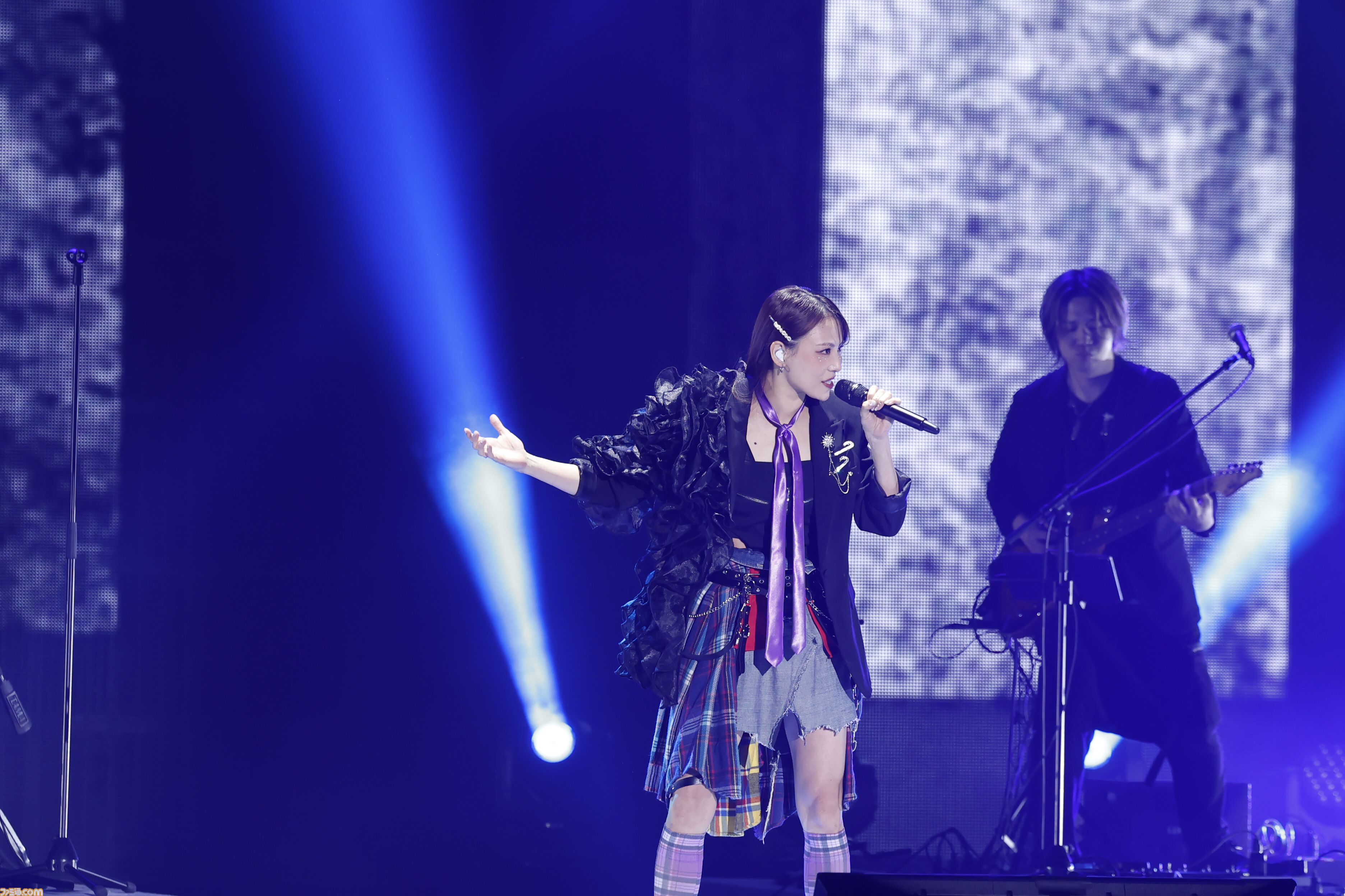 “グラブルフェス2025”ナイトパーティーリポート。声優陣と小林太郎さんが『グラブル』を代表する楽曲を熱唱。初となるメドレーを含めた全16曲をパフォーマンス