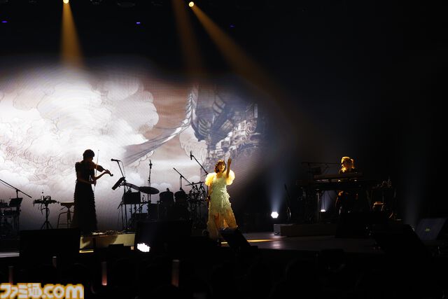 “グラブルフェス2025”ナイトパーティーリポート。声優陣と小林太郎さんが『グラブル』を代表する楽曲を熱唱。初となるメドレーを含めた全16曲をパフォーマンス