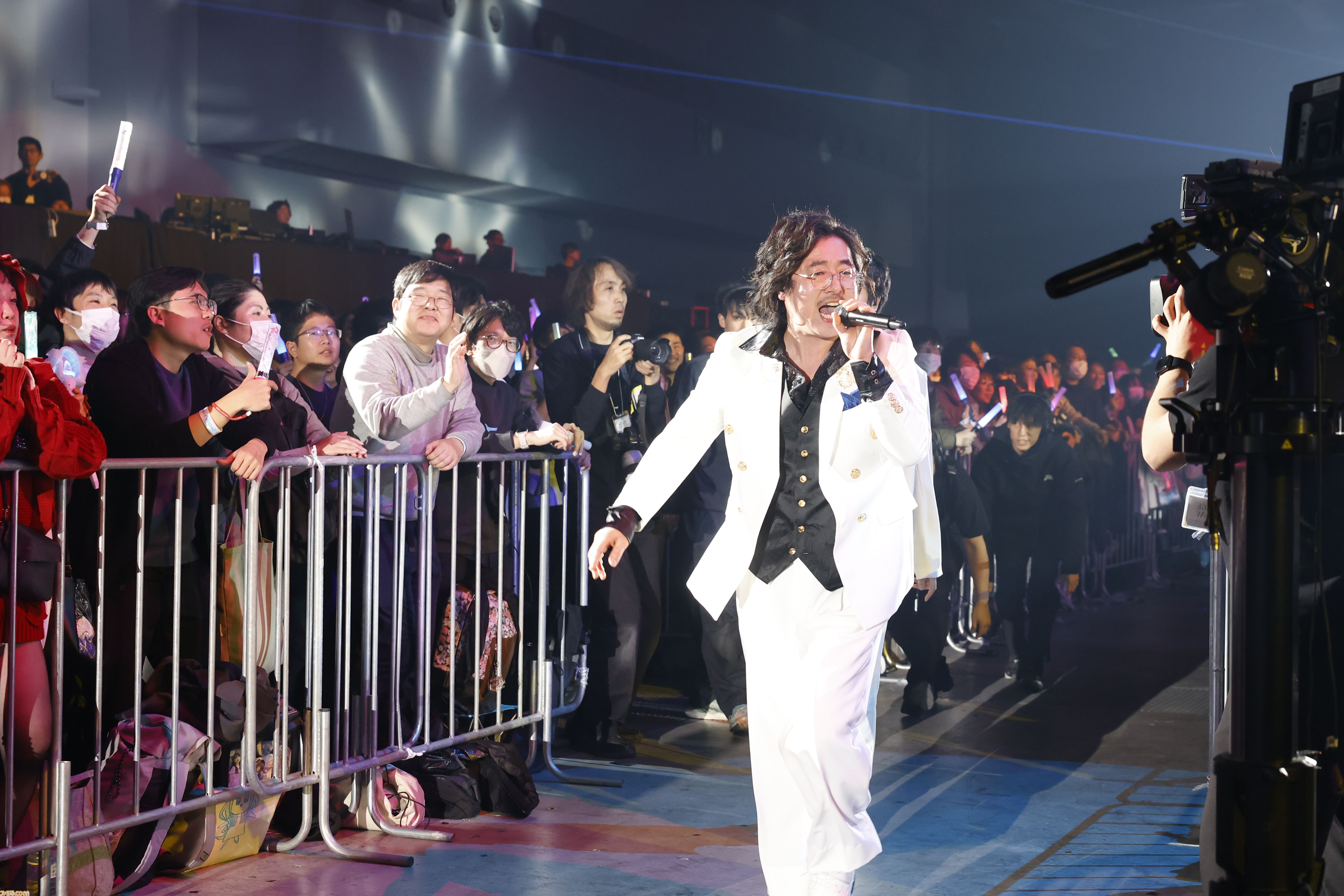 “グラブルフェス2025”ナイトパーティーリポート。声優陣と小林太郎さんが『グラブル』を代表する楽曲を熱唱。初となるメドレーを含めた全16曲をパフォーマンス