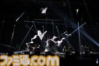 “グラブルフェス2025”ナイトパーティーリポート。声優陣と小林太郎さんが『グラブル』を代表する楽曲を熱唱。初となるメドレーを含めた全16曲をパフォーマンス