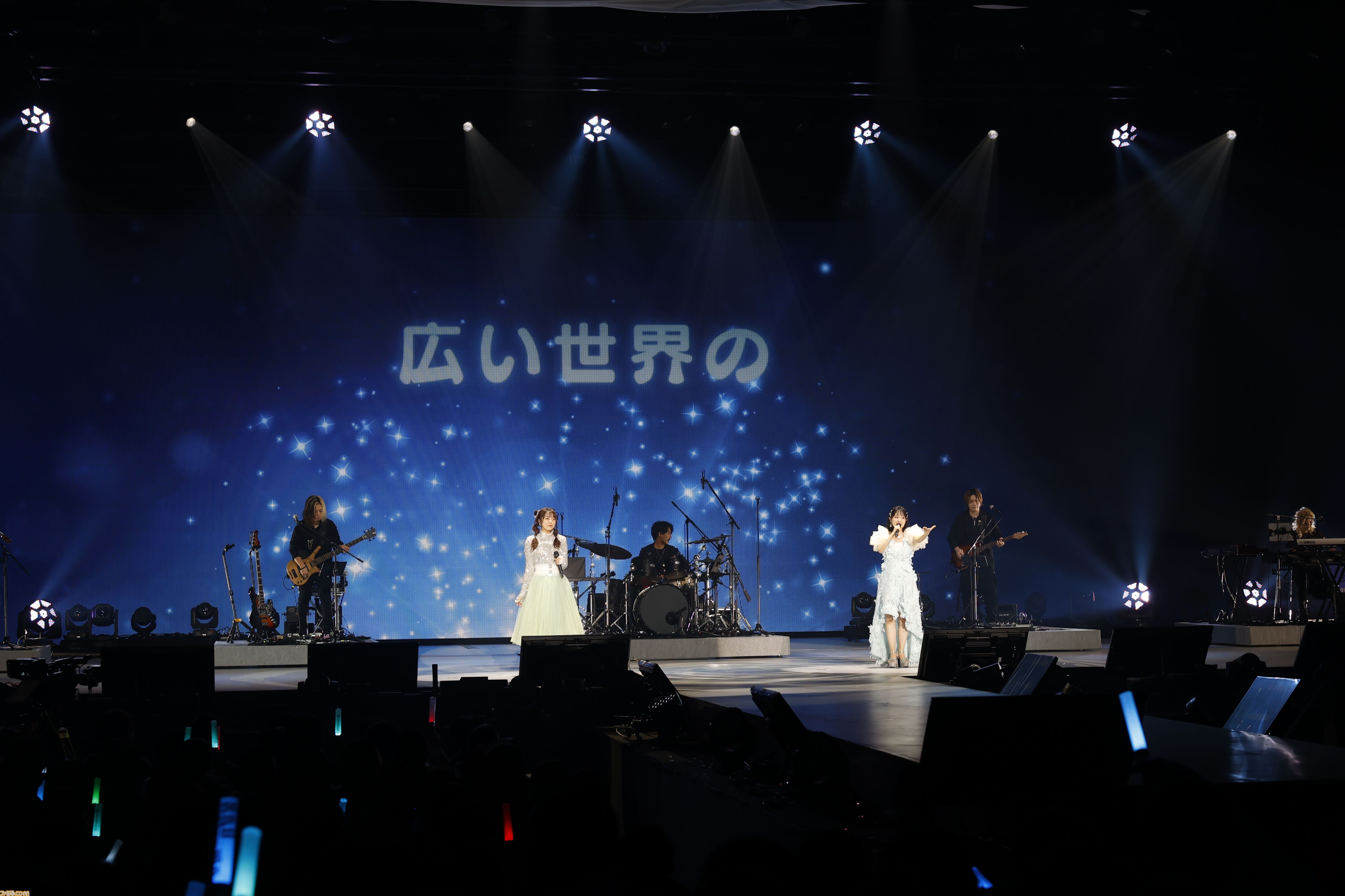 “グラブルフェス2025”ナイトパーティーリポート。声優陣と小林太郎さんが『グラブル』を代表する楽曲を熱唱。初となるメドレーを含めた全16曲をパフォーマンス