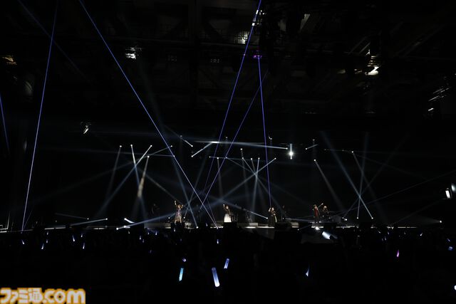 “グラブルフェス2025”ナイトパーティーリポート。声優陣と小林太郎さんが『グラブル』を代表する楽曲を熱唱。初となるメドレーを含めた全16曲をパフォーマンス