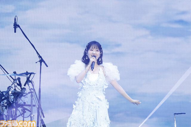 “グラブルフェス2025”ナイトパーティーリポート。声優陣と小林太郎さんが『グラブル』を代表する楽曲を熱唱。初となるメドレーを含めた全16曲をパフォーマンス