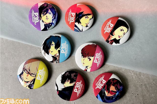 『ペルソナ』シリーズ30周年を記念した公式グッズが予約開始。ペルソナ全書風ポーチやベルベットルームのクッションカバーがラインアップ