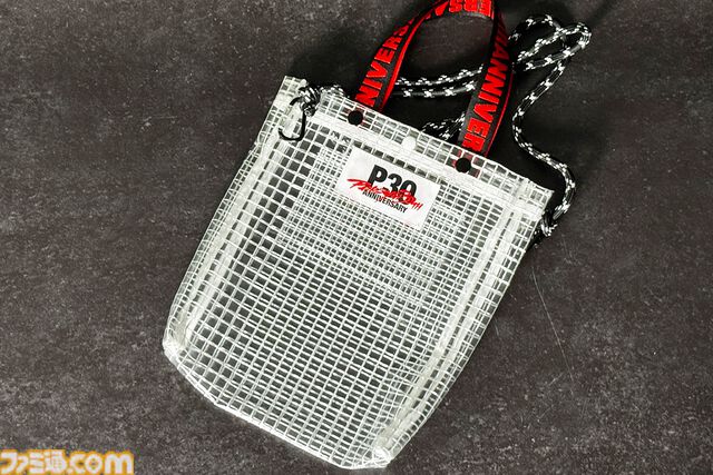 『ペルソナ』シリーズ30周年を記念した公式グッズが予約開始。ペルソナ全書風ポーチやベルベットルームのクッションカバーがラインアップ