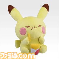 『ポケモン』一番くじ“ポケピース PEACEなダイナーへようこそ”が本日（1/10）発売。ポテトをおいしく頬張るピカチュウぬいぐるみがかわいい