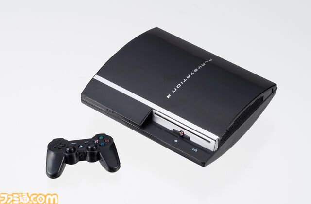 PlayStationが手のひらサイズのミニチュアに。歴代の本体を再現した全5種、コントローラーやメモリーカードなども付属。2月中旬よりガチャで発売