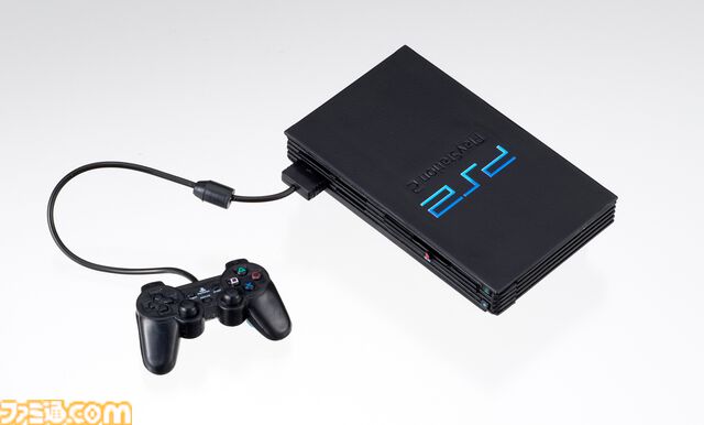 PlayStationが手のひらサイズのミニチュアに。歴代の本体を再現した全5種、コントローラーやメモリーカードなども付属。2月中旬よりガチャで発売