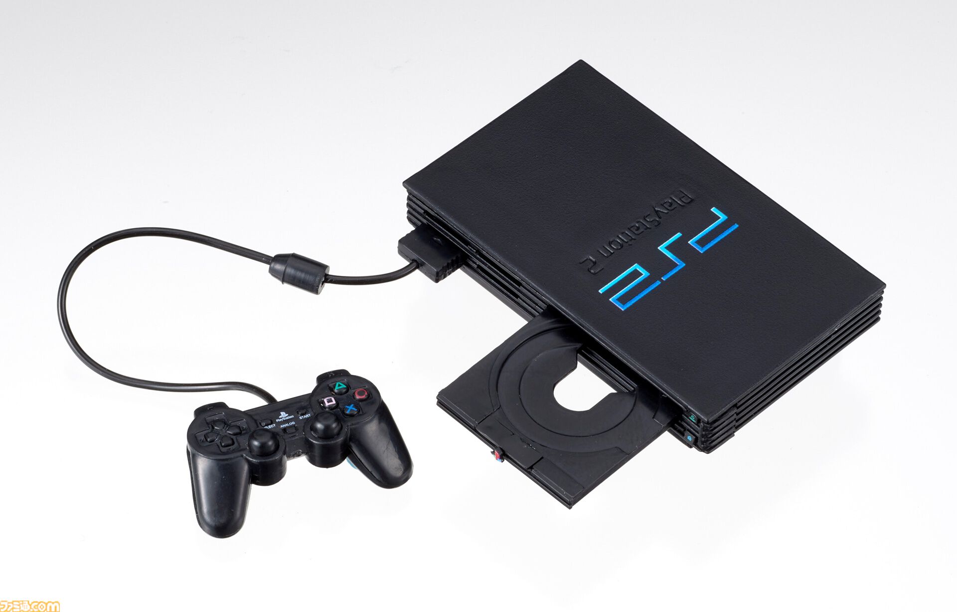歴代プレイステーションが手のひらサイズのミニチュアガチャに