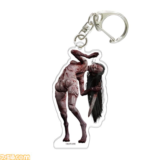 『サイレントヒルf』名台詞をバックに雛子が立つアクスタが登場。“アヤカカシ”、“ココロノアナヲフサゲヌ咲子”などバケモノたちのアクキーも