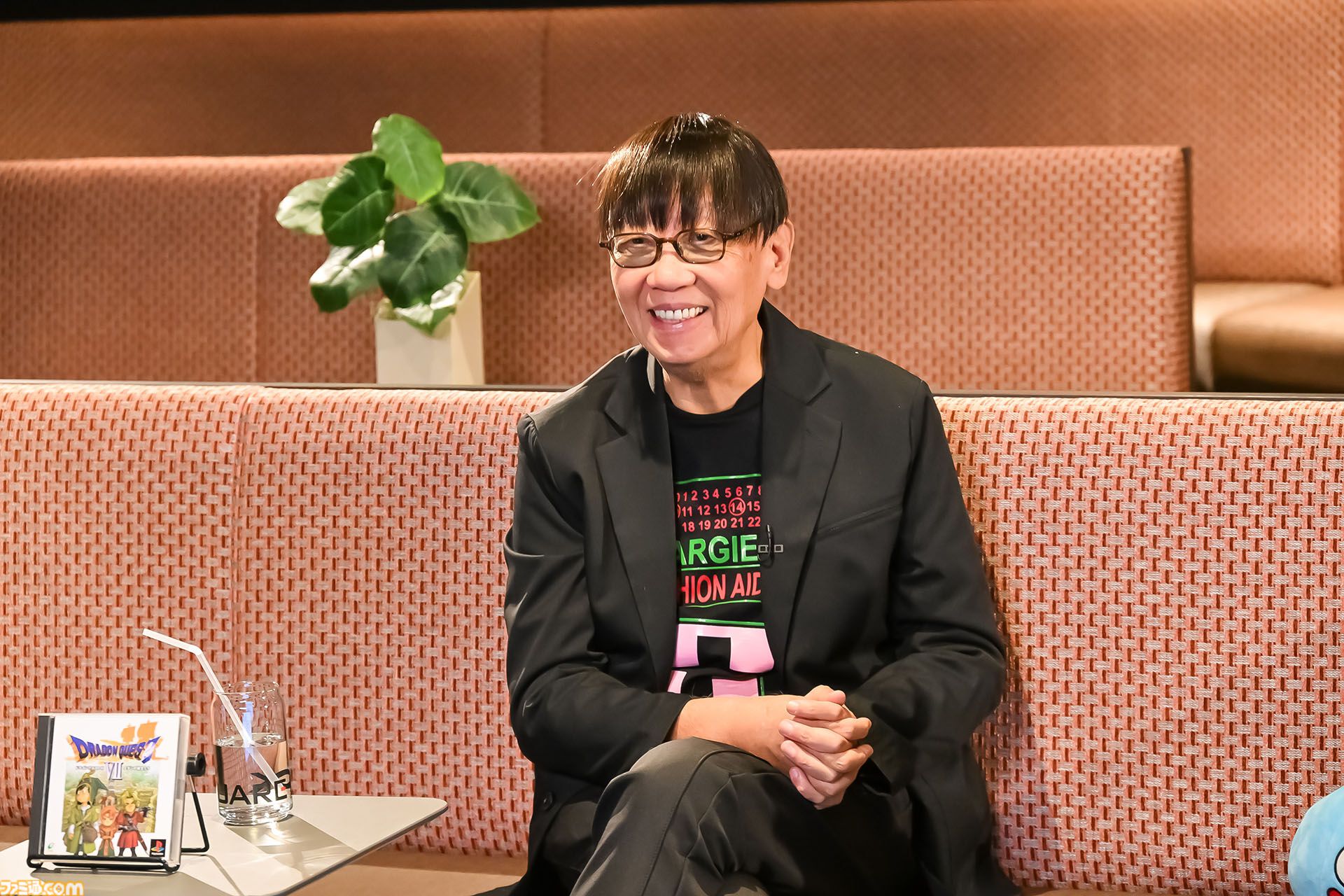 『ドラクエ』堀井雄二氏×『FF』北瀬佳範氏による“セブン”記念対談。堀井氏「(FFの）戦闘不能はうまくやった」、北瀬氏「(ドラクエVの）結婚は当時も、年を経て判断が変わるのも衝撃」。名作の裏側を語り合う