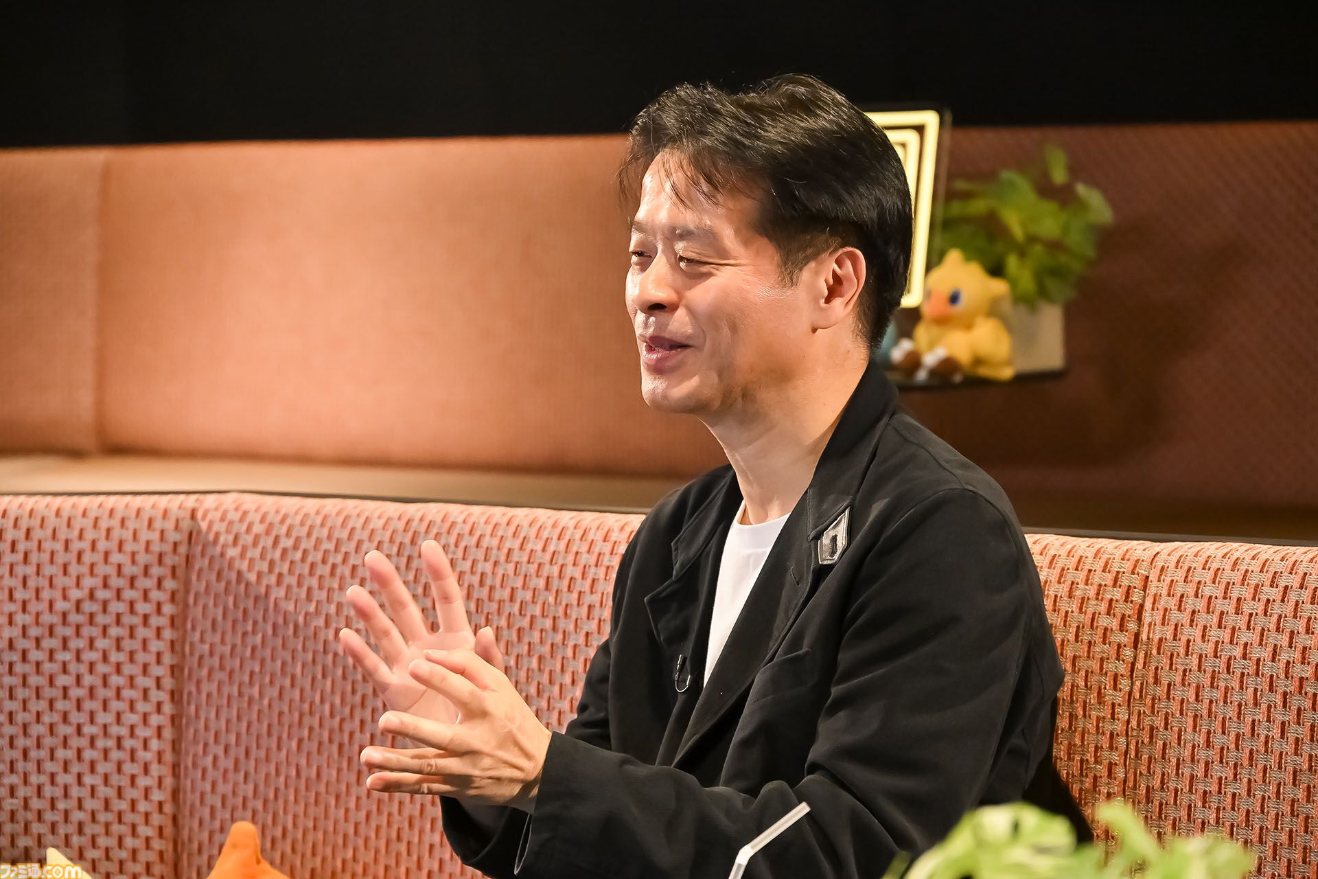 『ドラクエ』堀井雄二氏×『FF』北瀬佳範氏による“セブン”記念対談。堀井氏「(FFの）戦闘不能はうまくやった」、北瀬氏「(ドラクエVの）結婚は当時も、年を経て判断が変わるのも衝撃」。名作の裏側を語り合う