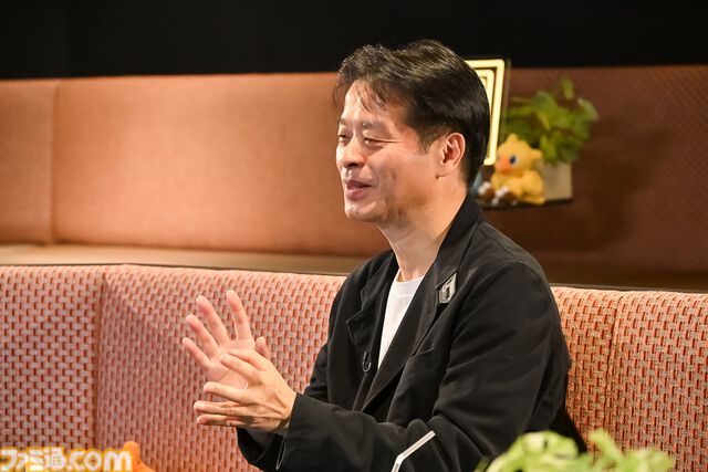 『ドラクエ』堀井雄二氏×『FF』北瀬佳範氏による“セブン”記念対談。堀井氏「(FFの）戦闘不能はうまくやった」、北瀬氏「(ドラクエVの）結婚は当時も、年を経て判断が変わるのも衝撃」。名作の裏側を語り合う