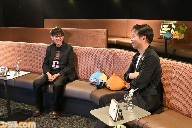 『ドラクエ』堀井雄二氏×『FF』北瀬佳範氏による“セブン”記念対談。堀井氏「(FFの）戦闘不能はうまくやった」、北瀬氏「(ドラクエVの）結婚は当時も、年を経て判断が変わるのも衝撃」。名作の裏側を語り合う