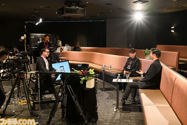 『ドラクエ』堀井雄二氏×『FF』北瀬佳範氏による“セブン”記念対談。堀井氏「(FFの）戦闘不能はうまくやった」、北瀬氏「(ドラクエVの）結婚は当時も、年を経て判断が変わるのも衝撃」。名作の裏側を語り合う