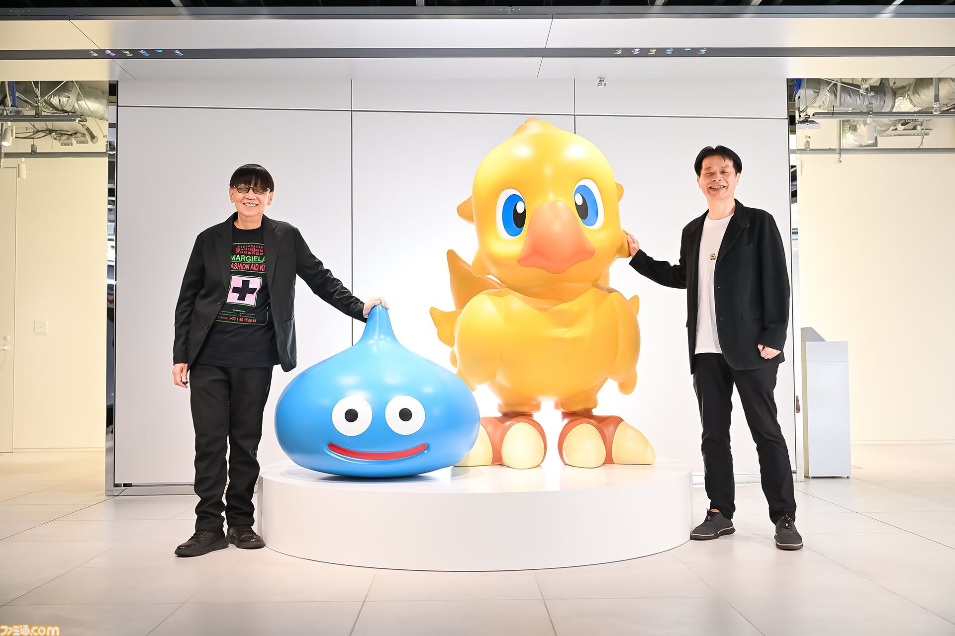 『ドラクエ』堀井雄二氏×『FF』北瀬佳範氏による“セブン”記念対談。堀井氏「(FFの）戦闘不能はうまくやった」、北瀬氏「(ドラクエVの）結婚は当時も、年を経て判断が変わるのも衝撃」。名作の裏側を語り合う