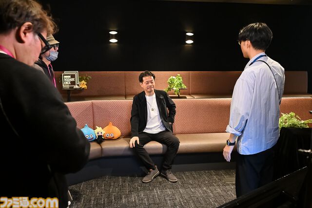 『ドラクエ』堀井雄二氏×『FF』北瀬佳範氏による“セブン”記念対談。堀井氏「(FFの）戦闘不能はうまくやった」、北瀬氏「(ドラクエVの）結婚は当時も、年を経て判断が変わるのも衝撃」。名作の裏側を語り合う