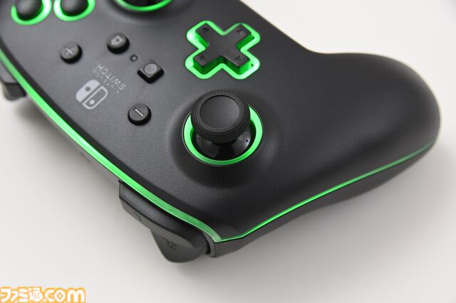 “ルメクトラ・エンハンスド・ワイヤレスコントローラー”レビュー。任天堂ライセンスを受けたSwitch向け高機能コントローラーがPowerAより発売。24色に光るハイエンドコントローラーを徹底解説