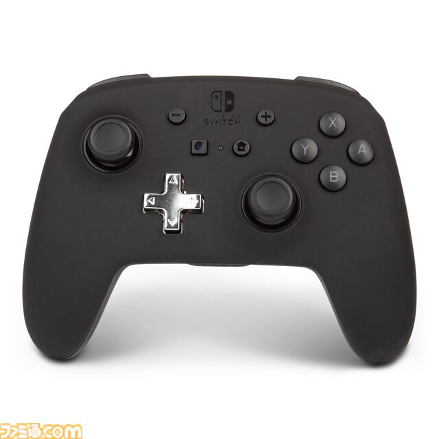 “ルメクトラ・エンハンスド・ワイヤレスコントローラー”レビュー。任天堂ライセンスを受けたSwitch向け高機能コントローラーがPowerAより発売。24色に光るハイエンドコントローラーを徹底解説